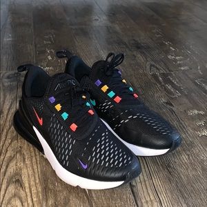womens airmax 270s